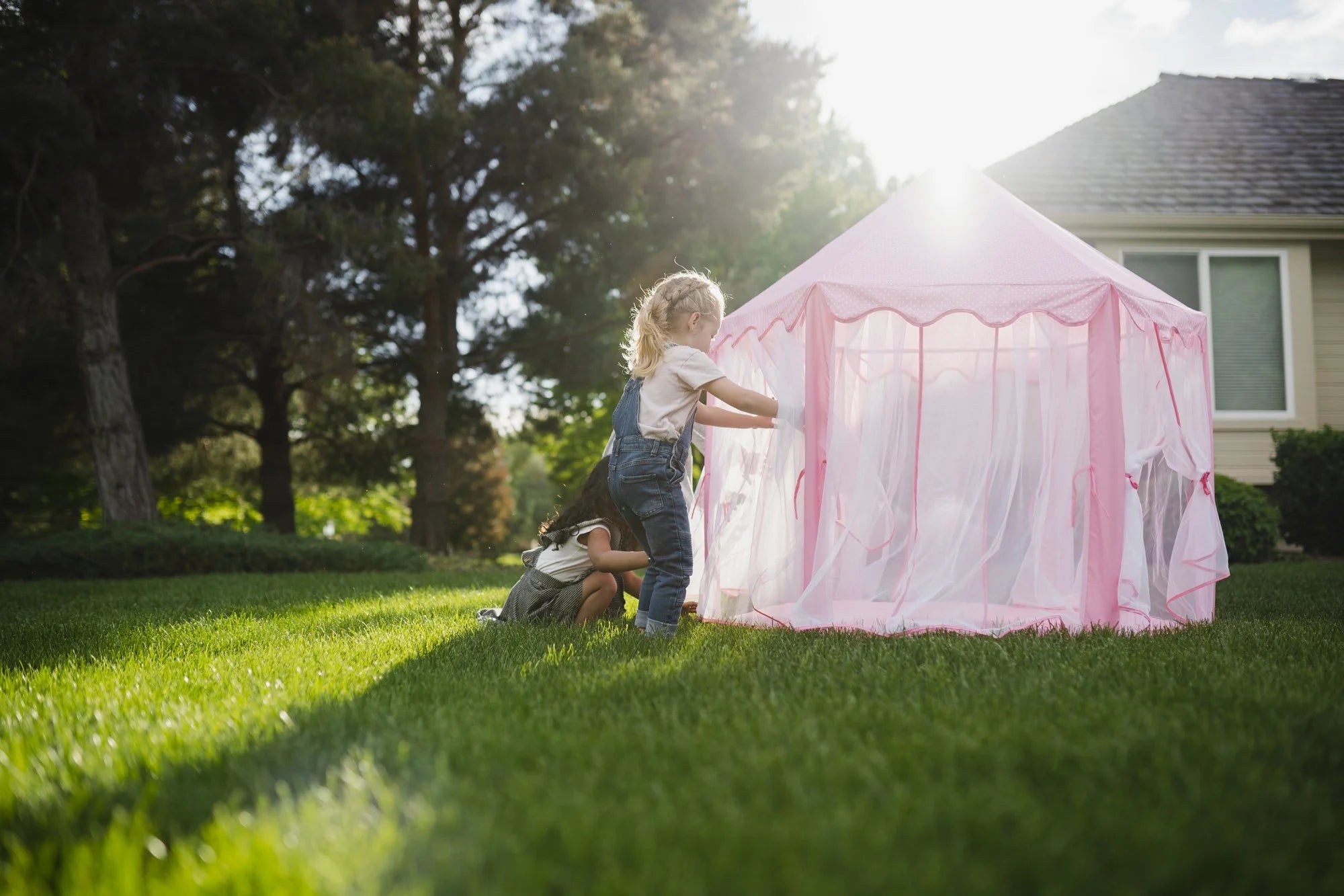 Princess Castle Tent for Indoor/Outdoor Use - Polyester - Age Group 2+